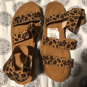 NWT elastic leopard sandals